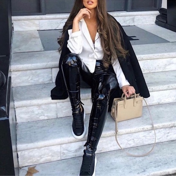 BNWT House of CB Haridan Black Patent Stretch Vinyl Trousers Size Large - Picture 2 of 15